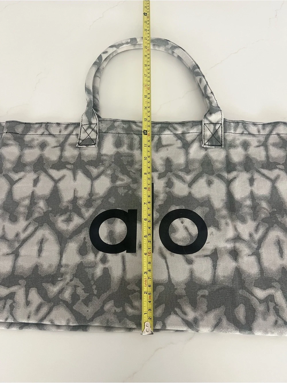 ALO Yoga Gray & White Tie-Dye Canvas Tote